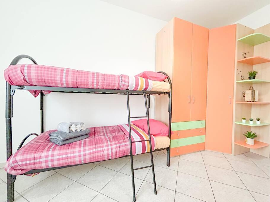 Casa Sopra Il Porto - Crociere 2Min - Ospedale Apartment Savona Luaran gambar