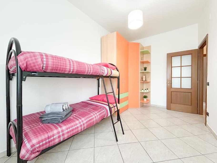 Casa Sopra Il Porto - Crociere 2Min - Ospedale Apartment Savona Luaran gambar